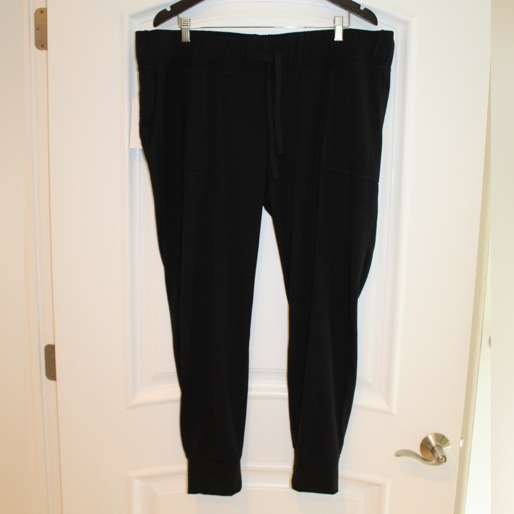 Isabel Maternity joggers (maternity XL) (NWT)